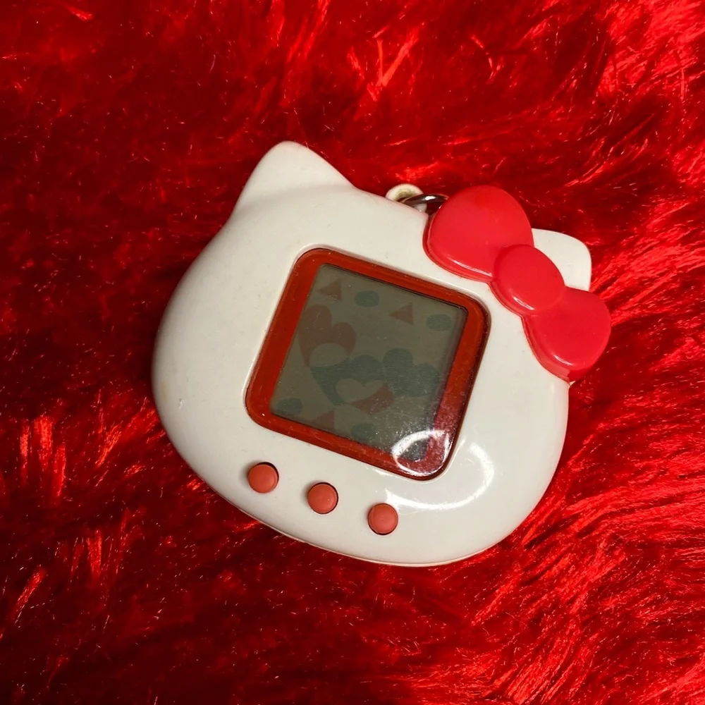 1997 vintage hello Kitty tamagotchi